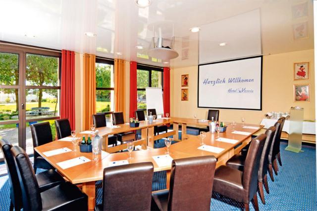 Hotel Victoria Hövelhof Exteriör bild